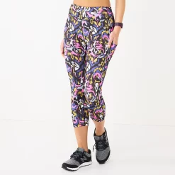 Plus Size Tek Gear® Pocket High-Waisted Capri Leggings -Tek Gear store 5182885 Black Shapes